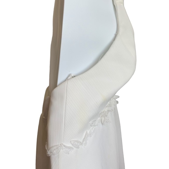 David’s Bridal Soft White Hi-Low Wedding Dress Size 4 - Picture 9 of 11